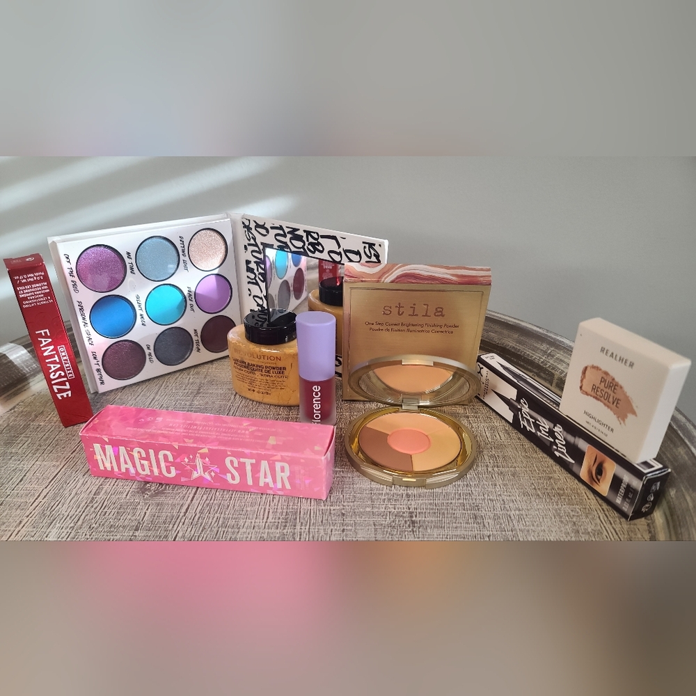 8 Piece Make Up Bundle